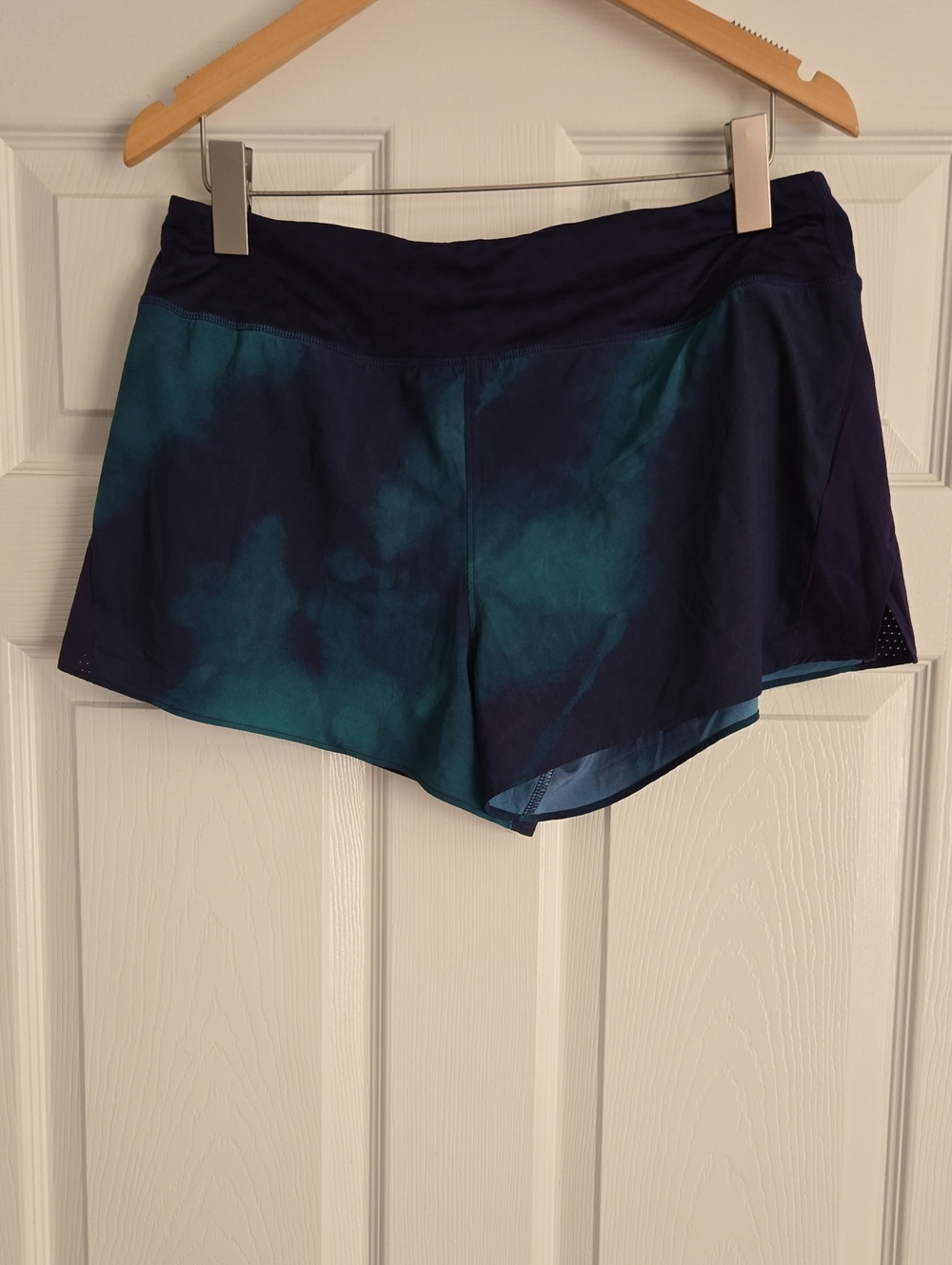 Rabbit Women’s Athletic Tie-Dye Blue-Green Running Shorts